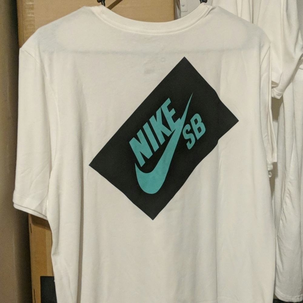 Nik SB shirt